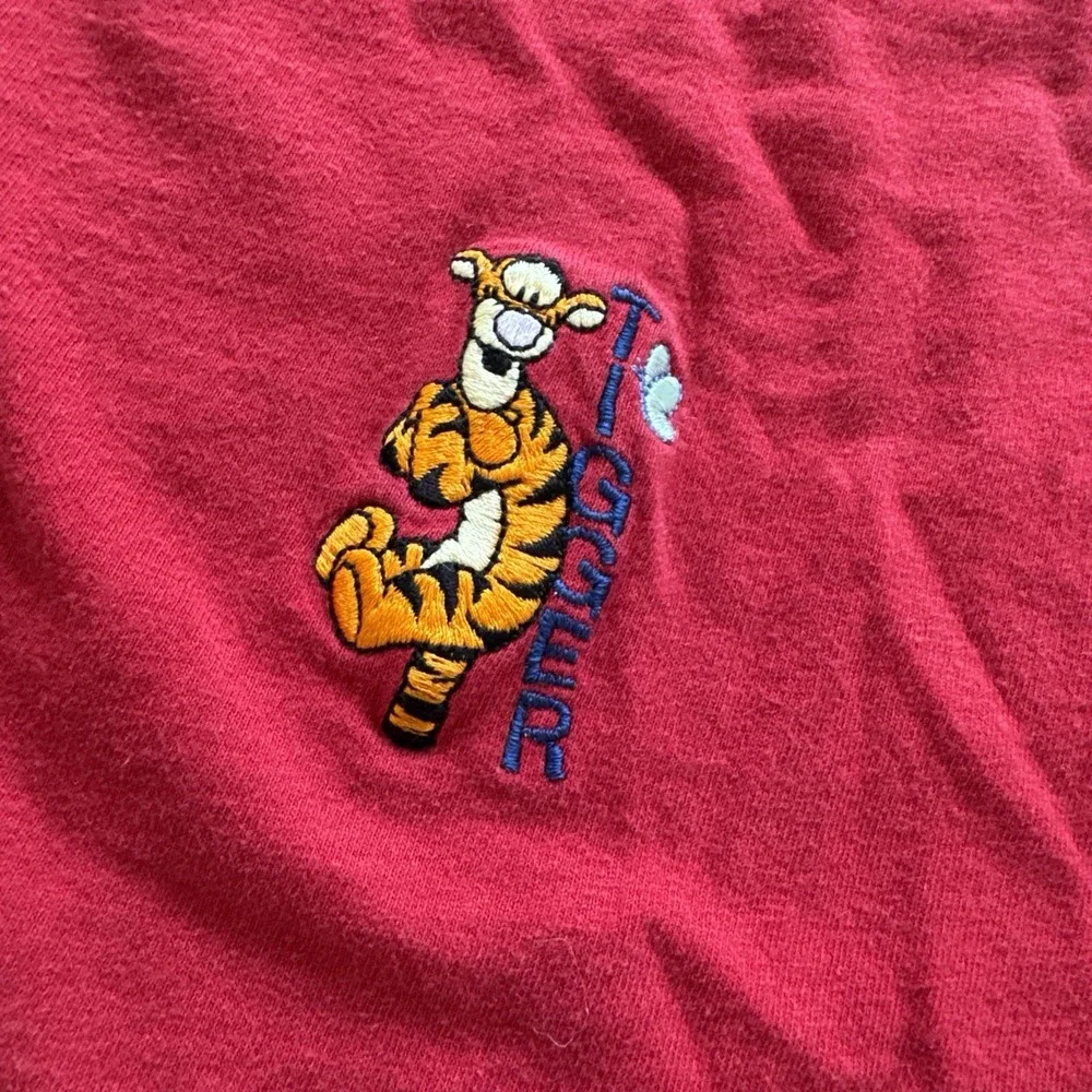 Vintage Tigger Shirt Mens M Winnie the‎ Pooh Embroidered Red 90s Disney - Picture 6 of 7